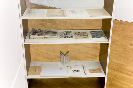 Artpool dokumentumok a Fluxus East kiállításon, Kumu Art Museum, Tallinn, 2008.