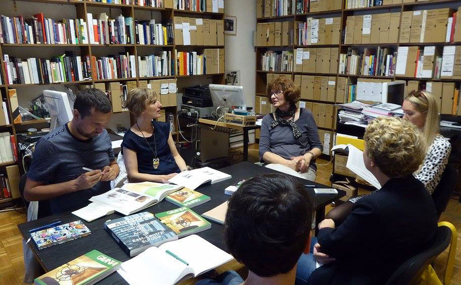 Workshop of Deutsche Forschungsgemeinschaft, Ádám Czirák, Andrea Euringer-Bátorová, Barbara Gronau, Astrid Hackel, Andrej Mircev and Angelika Richter listening to the presentation of Júlia Klaniczay, Artpool, 2016.