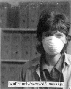 Júlia Klaniczay wearing the mask by Wulle Konsumkunst, Kassel, Germany, 1982.